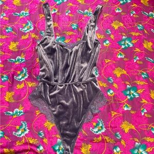 Elegant Lilac Gray Velvet Bodysuit